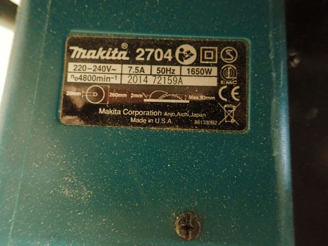 506702-15 MAKITA 2704 Table saw and table