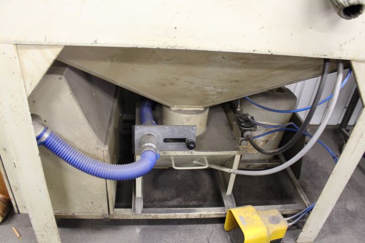 497942-5 Blower cabinet with footrest, ILB machines, ILB2000