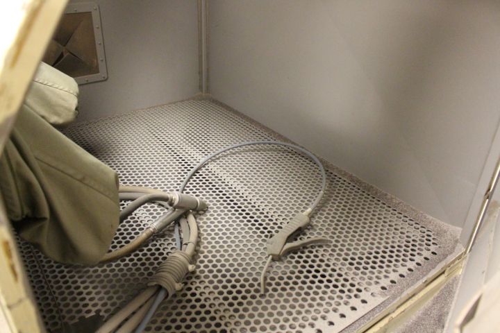 497942-10 Blower cabinet with footrest, ILB machines, ILB2000