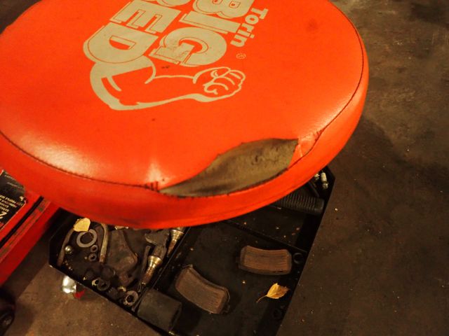 398140-6 Big red verkstadsdomkraft samt mekpall