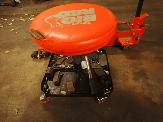 398140-7 Big red verkstadsdomkraft samt mekpall