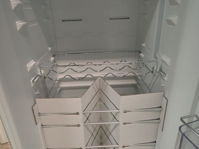 520862-13 Fridge Grundig