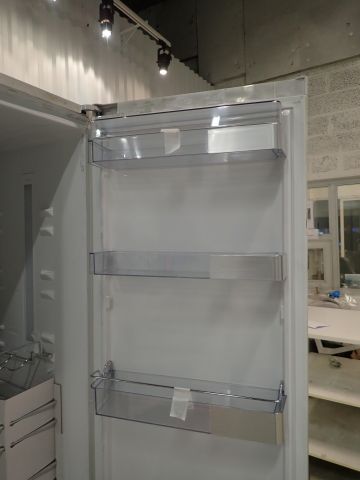 520862-16 Fridge Grundig