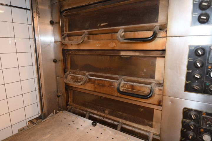 524672-3 bakery oven