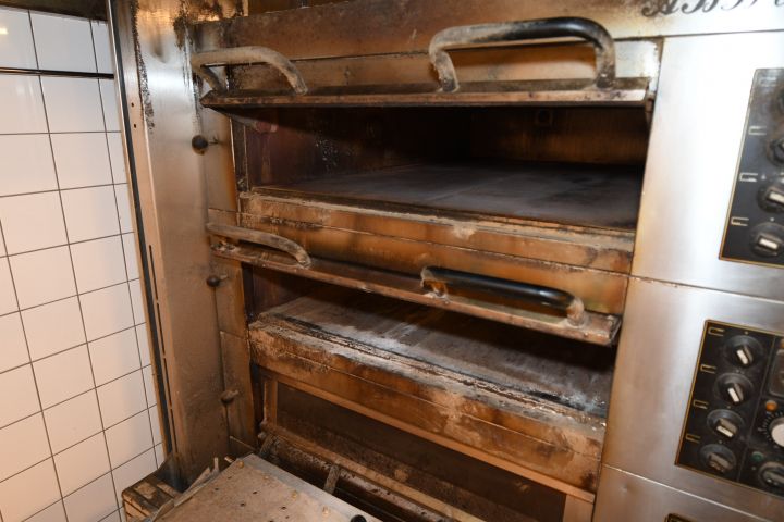 524672-4 bakery oven