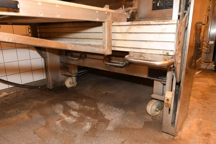 524672-7 bakery oven