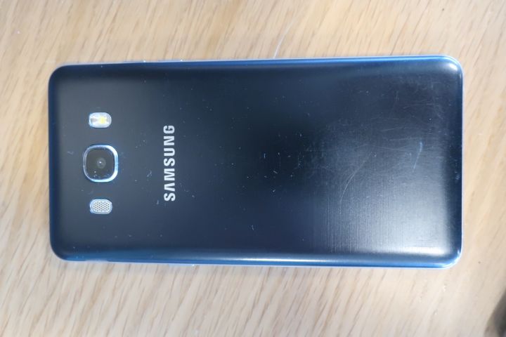 516222-3 Samsung Galaxy J5, mobile phone