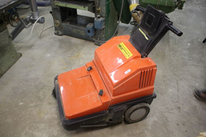 523642-2 Städmaskin IZU MKH/TK500