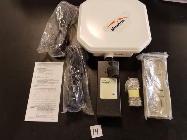 525090-1 2 pcs Alvarion SU-A-5.4-54-BD-VL BreezeACCESS VL 854601