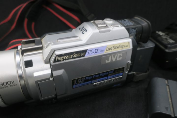 522029-2 Camcorder JVC GR-DV1800
