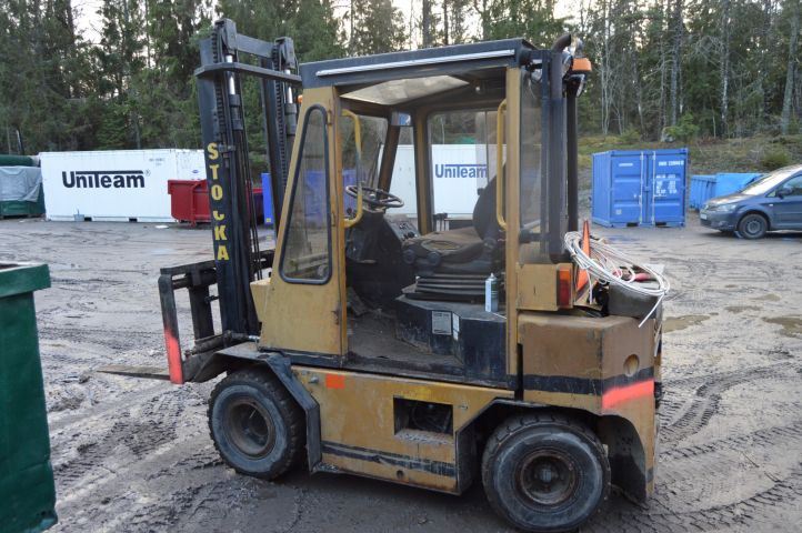 527367-1 Truck Stocka 2550 -85