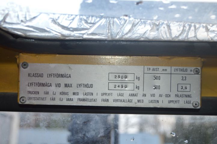 527367-4 Truck Stocka 2550 -85