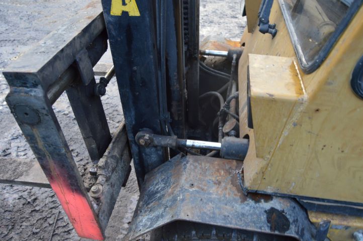 527367-7 Truck Stocka 2550 -85