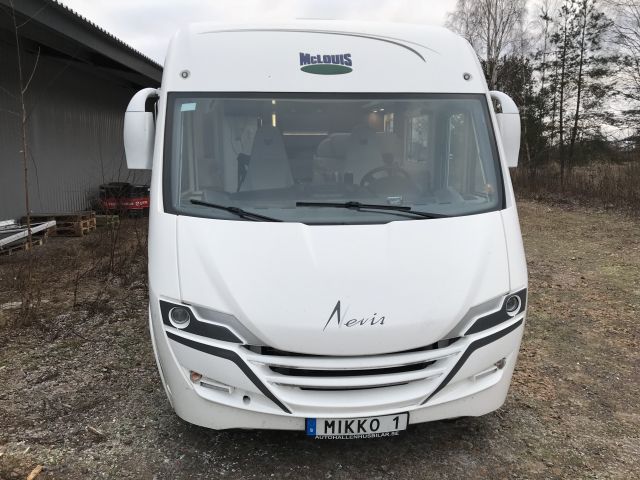 525672-2 Motorhome MC Louis Nevis 876 2014 (EMZ832)