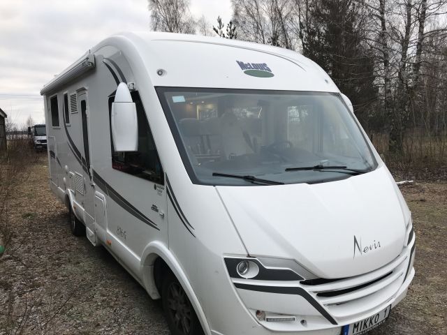 525672-8 Motorhome MC Louis Nevis 876 2014 (EMZ832)