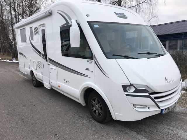 525672-1 Motorhome MC Louis Nevis 876 2014 (EMZ832)