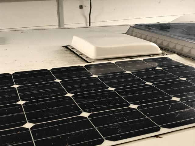 525672-20 Motorhome MC Louis Nevis 876 2014 (EMZ832)