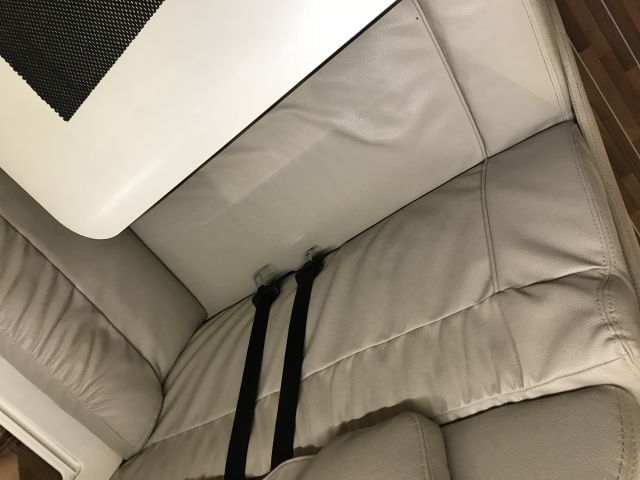 525672-28 Motorhome MC Louis Nevis 876 2014 (EMZ832)