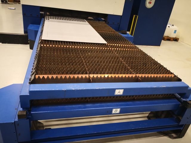529149-29 Laser cutting machine Trumpf TLF 3030 Turbo -01