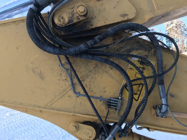 528970-14 Crawler excavator LiuGong 922 LC 22 ton 2012
