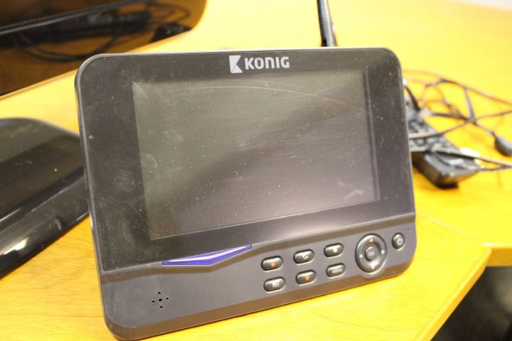 530403-6 TV Philips 32 ", Wireless screen Konig