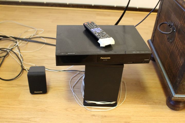 530411-8 TV Panasonic, TX-P50C3E, DVD, Computer Acer Aspire X1935