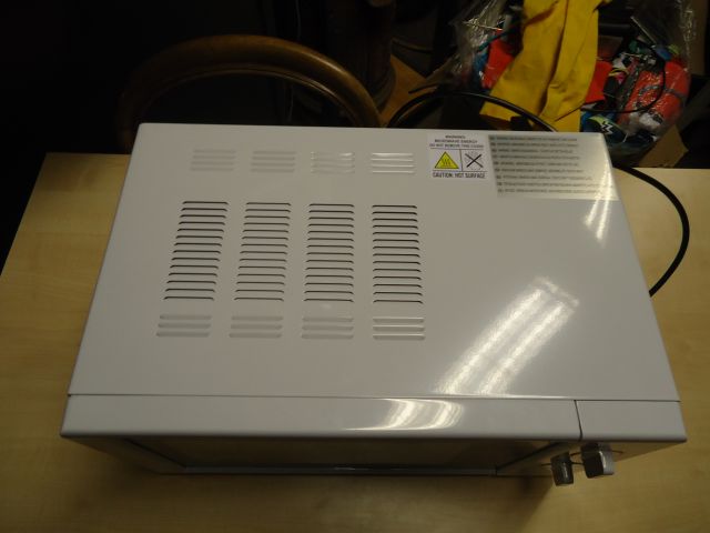 529744-4 Microwave oven Matsui