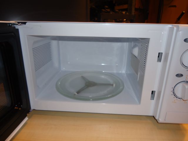 529744-6 Microwave oven Matsui