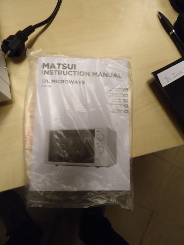 529744-7 Microwave oven Matsui