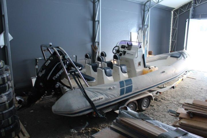 518357-3 Ribbed Ballistic -06 Evinrude G2 Motor incl. TK-Trailer BT2000