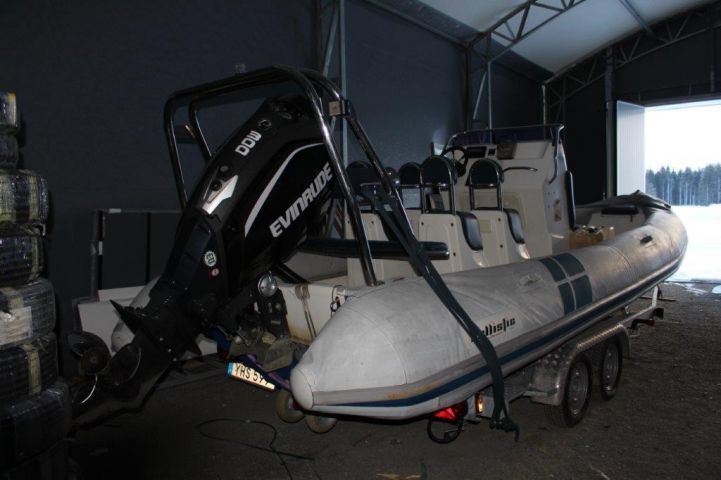 518357-5 Ribbed Ballistic -06 Evinrude G2 Motor incl. TK-Trailer BT2000