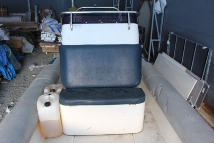 518357-17 Ribbed Ballistic -06 Evinrude G2 Motor incl. TK-Trailer BT2000