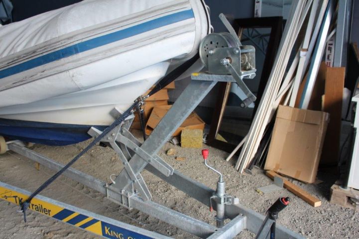 518357-34 Ribbed Ballistic -06 Evinrude G2 Motor incl. TK-Trailer BT2000