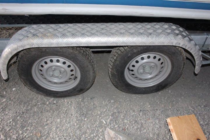 518357-48 Ribbed Ballistic -06 Evinrude G2 Motor incl. TK-Trailer BT2000