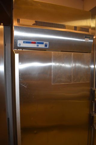 534006-3 Fridge Gram with built-in compressor