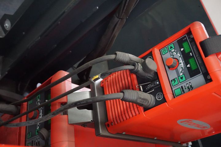 536421-6 Cladding machine Fronius