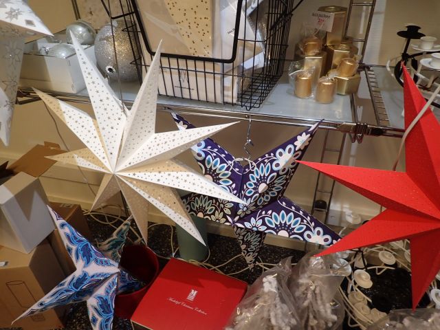 466347-9 Party with Christmas decorations