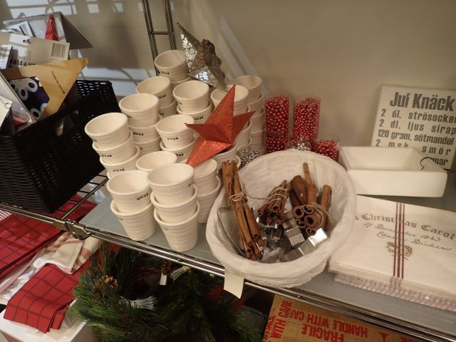 466347-35 Party with Christmas decorations