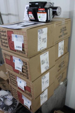 518546-8 2pc Beckett oil burner with control GeniSys 7556 12v