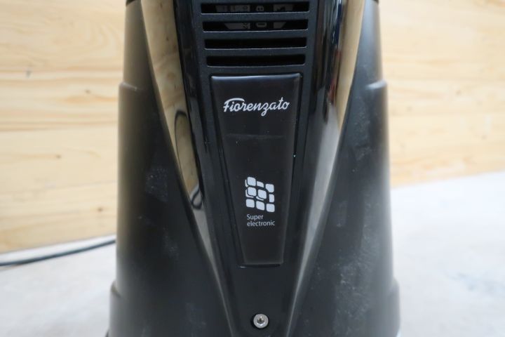 532734-8 G.Rossi RR45 & Fiorenzato F64 Evo coffee grinders