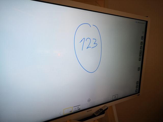 537349-6 65 "Interactive Whiteboard Ricoh D6500