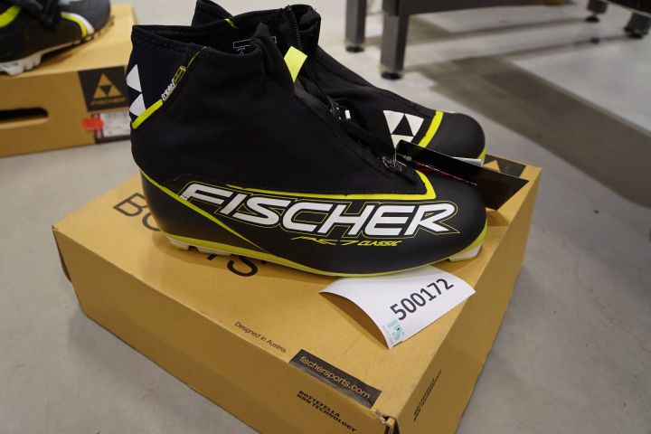 500172-2 Ski shoes Fischer RC7 Classic. Stl 41.