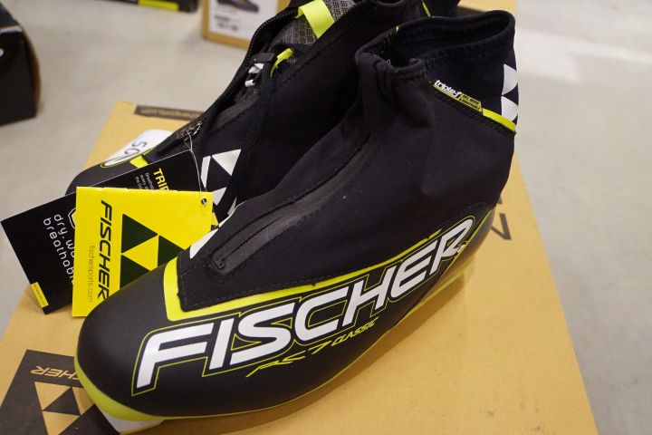 500172-5 Ski shoes Fischer RC7 Classic. Stl 41.
