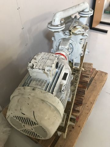 538986-2 Vacuum pump with motor