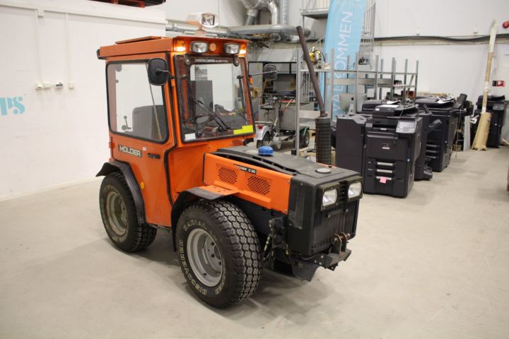 512739-1 Redskapsbärare minitraktor Holder C30 -1991 (OBS! Endast 1774h och använd innomhus!)