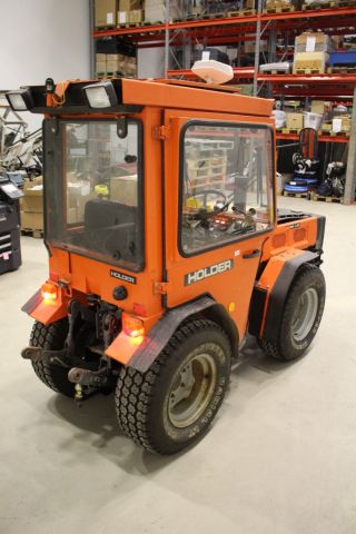 512739-6 Redskapsbärare minitraktor Holder C30 -1991 (OBS! Endast 1774h och använd innomhus!)