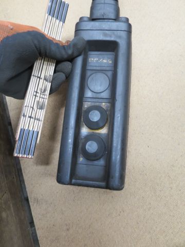 427043-5 Demag counts 500kg