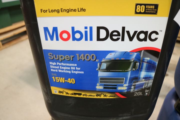 541402-3 Mobile Delvac Motor Oil 15w 40 Super 1400