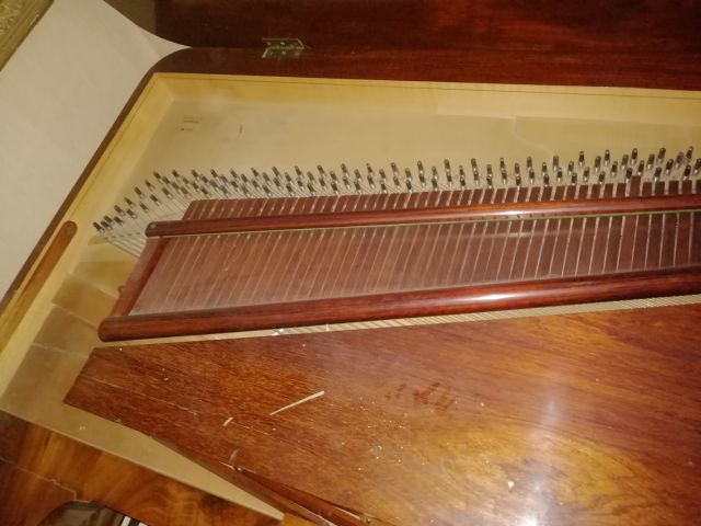 466738-23 Antikt taffelpiano från 1800 talet