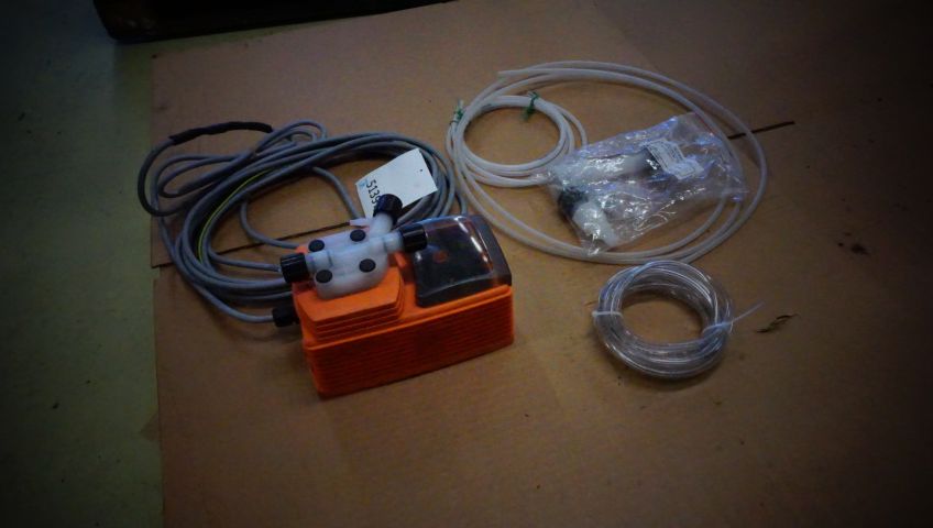 513977-5 Dosing pump EMEC